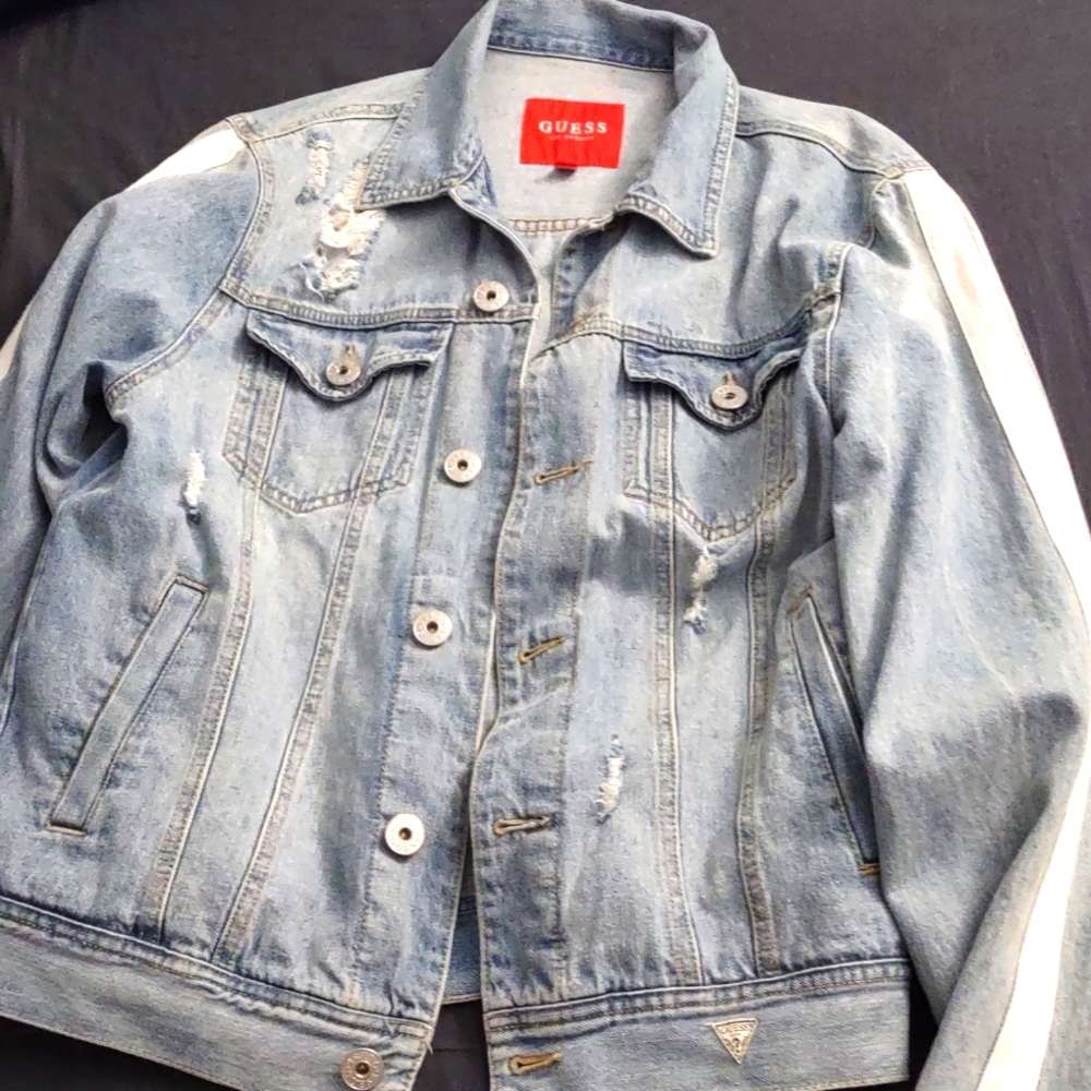 Guess Jacket Exclusive - Picture 5 of 7
